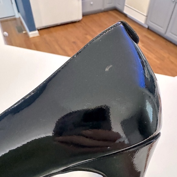 Michael Kors black patent stilettos size 9 - Picture 9 of 10